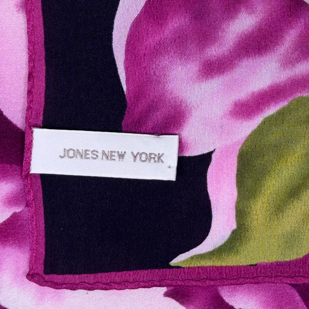 Jones New York 100% Silk Scarf Large Scale Botanical Bloom Print 21